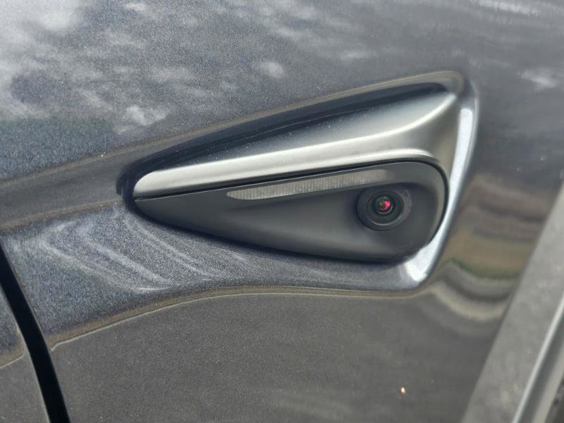 Used 2026 Tesla Model Y Long Range image 33