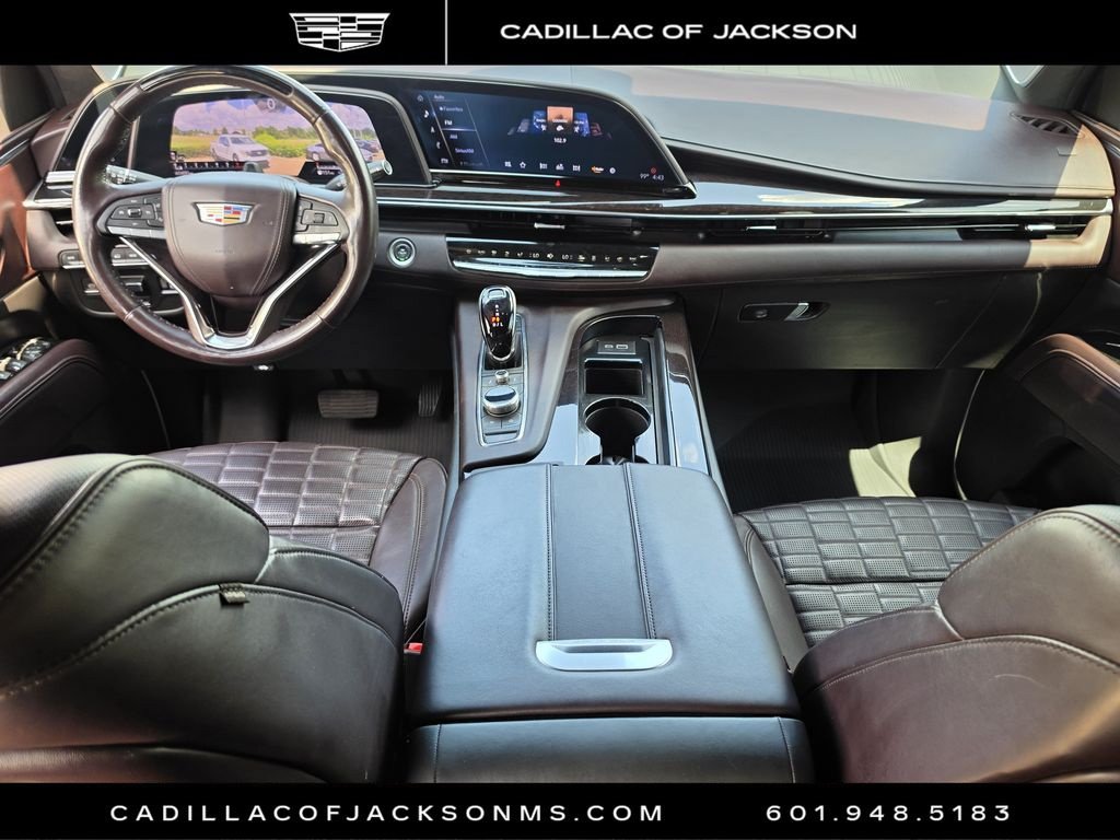 Used 2024 Cadillac Escalade ESV Sport Platinum w/ LPO, ONYX Package AWD/4WD image 7