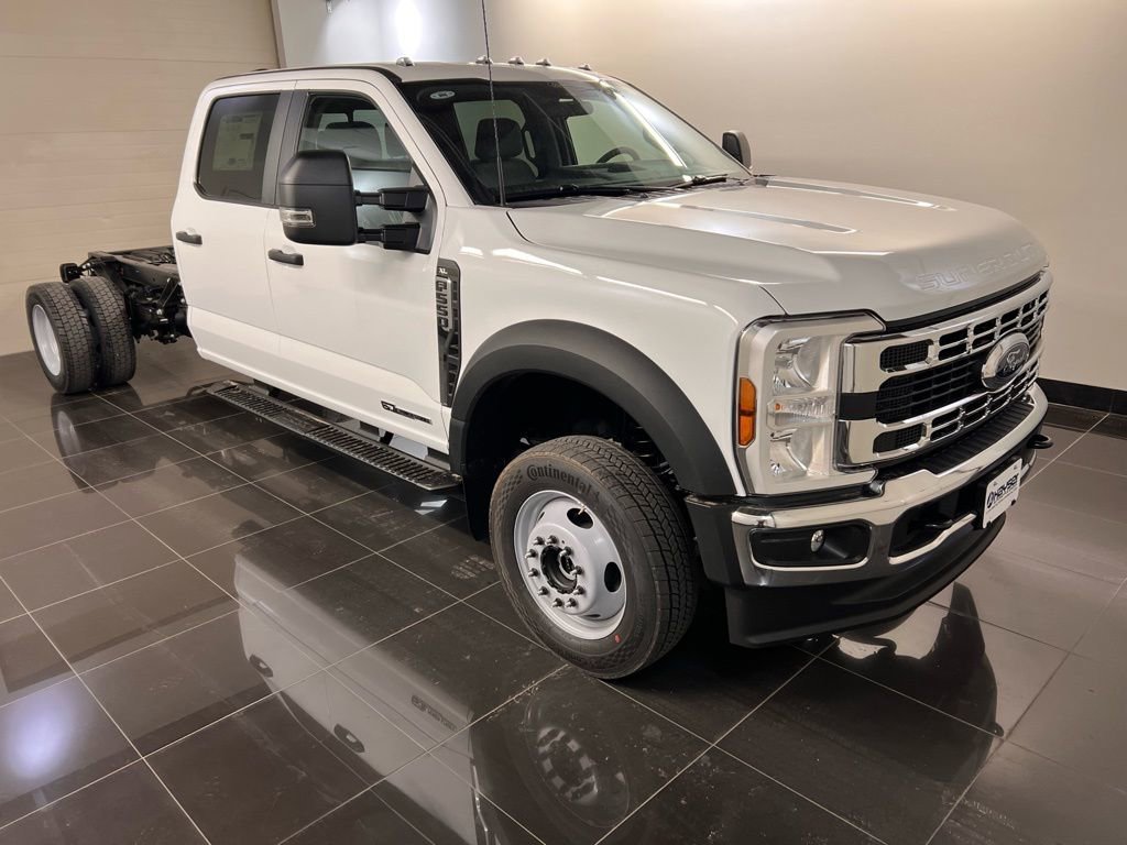 New 2026 Ford F550 4x4 Crew Cab image 1