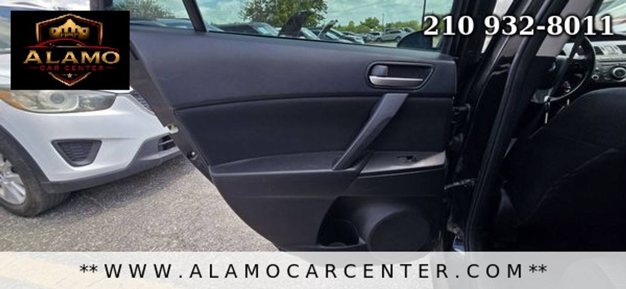 Used 2012 MAZDA MAZDA3 i Touring FWD image 30