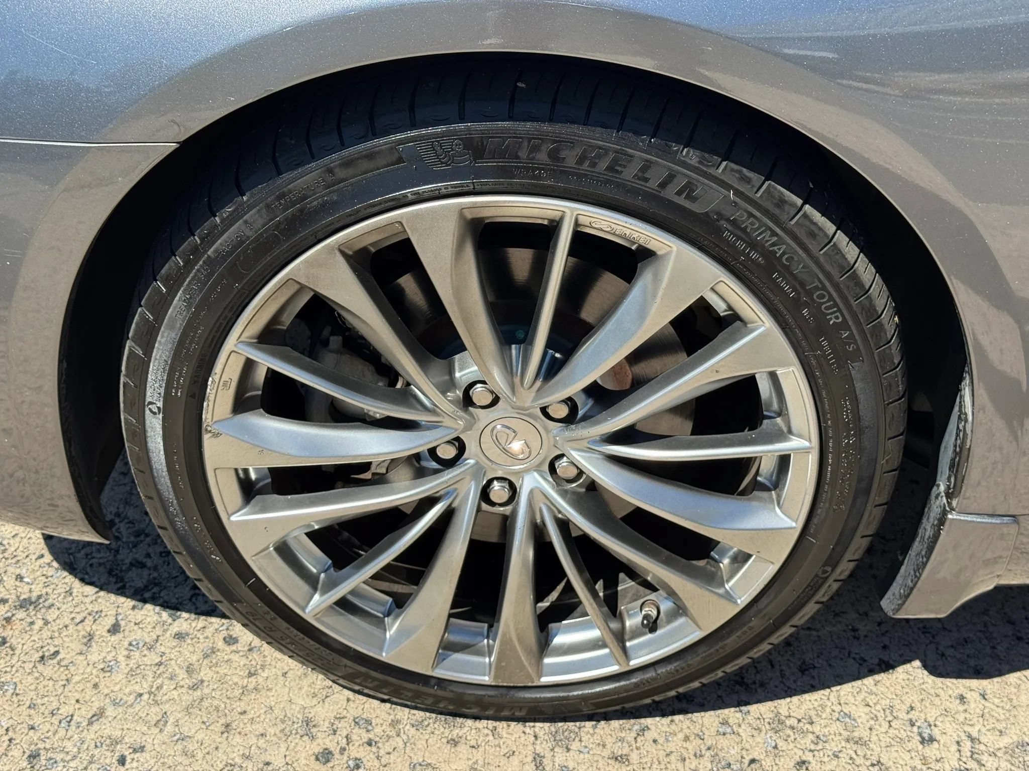 Used 2015 INFINITI Q60 Convertible w/ Premium Package RWD image 29