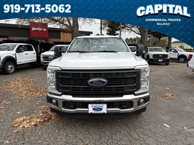 New 2026 Ford F250 XL w/ XL Chrome Package image 3