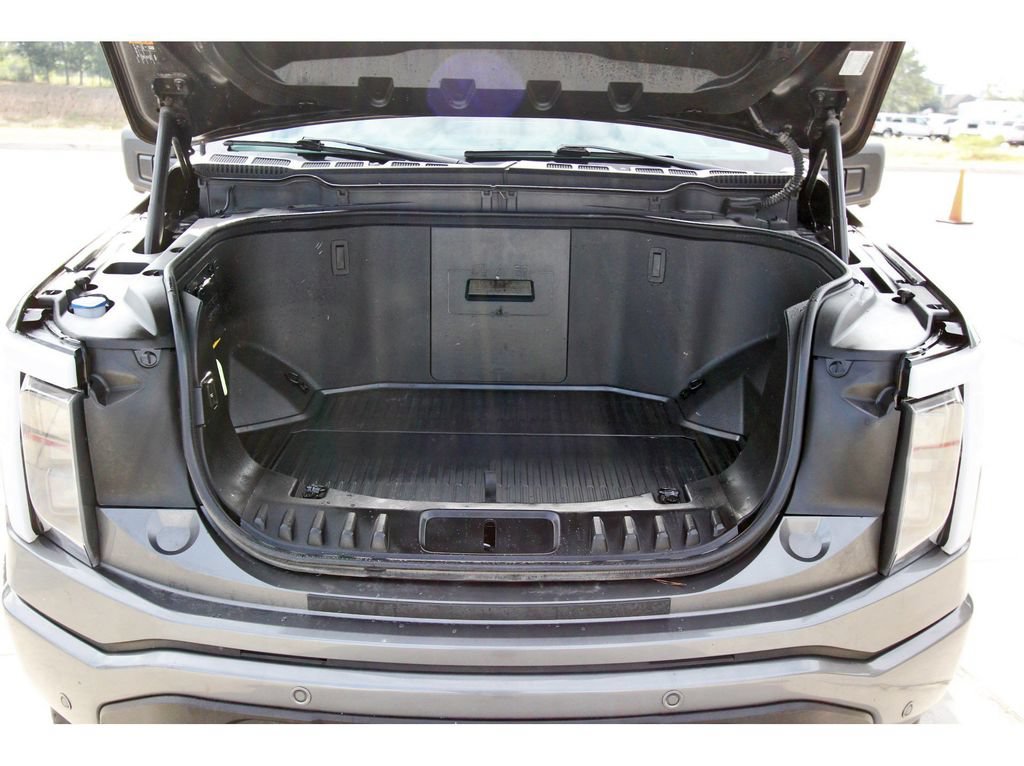 Used 2023 Ford F150 Lightning XLT AWD/4WD image 31