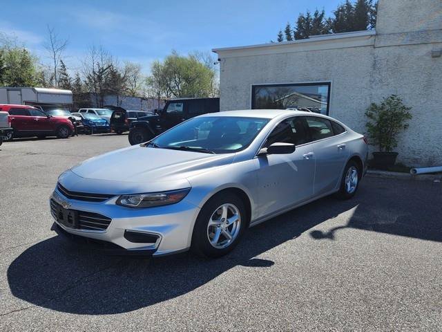 Used 2017 Chevrolet Malibu LS FWD image 3