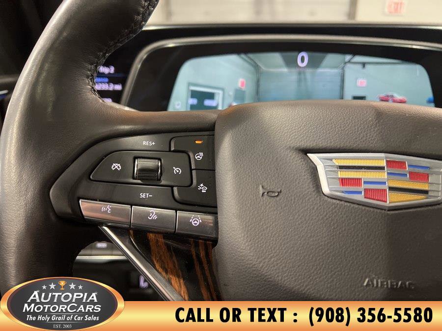 Used 2024 Cadillac Escalade Premium Luxury image 37