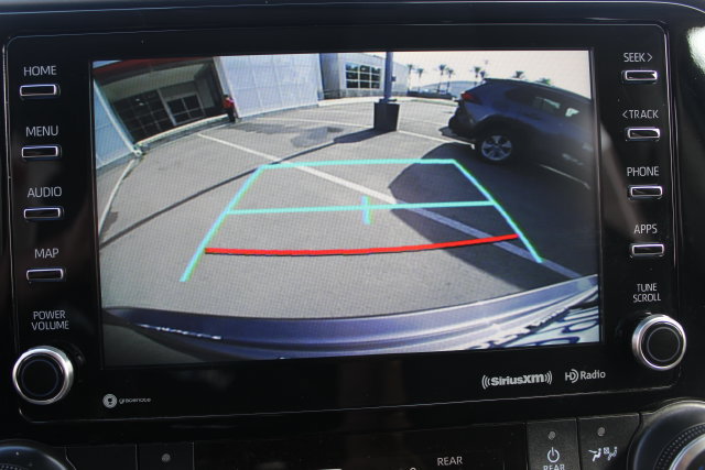 Used 2022 Toyota Highlander LE FWD image 48