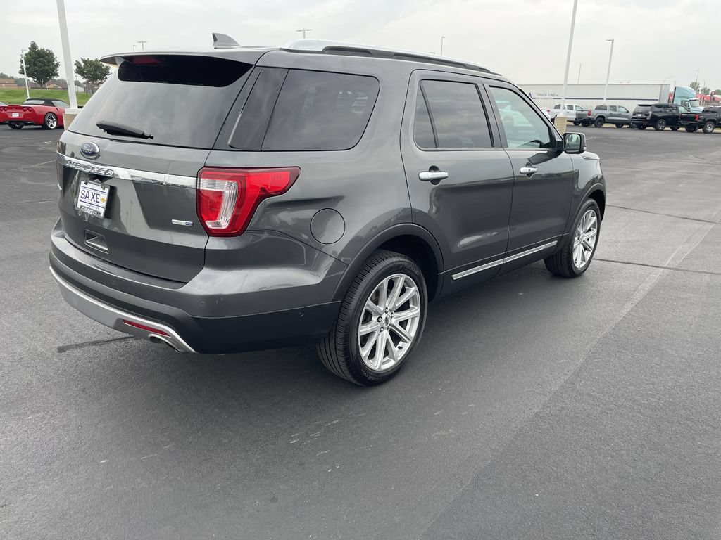 Used 2016 Ford Explorer Limited w/ Equipment Group 303A AWD/4WD image 6