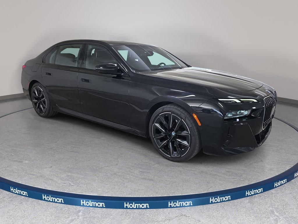 Certified 2024 BMW 760i xDrive w/ Luxury Rear Seating Package AWD/4WD image 4