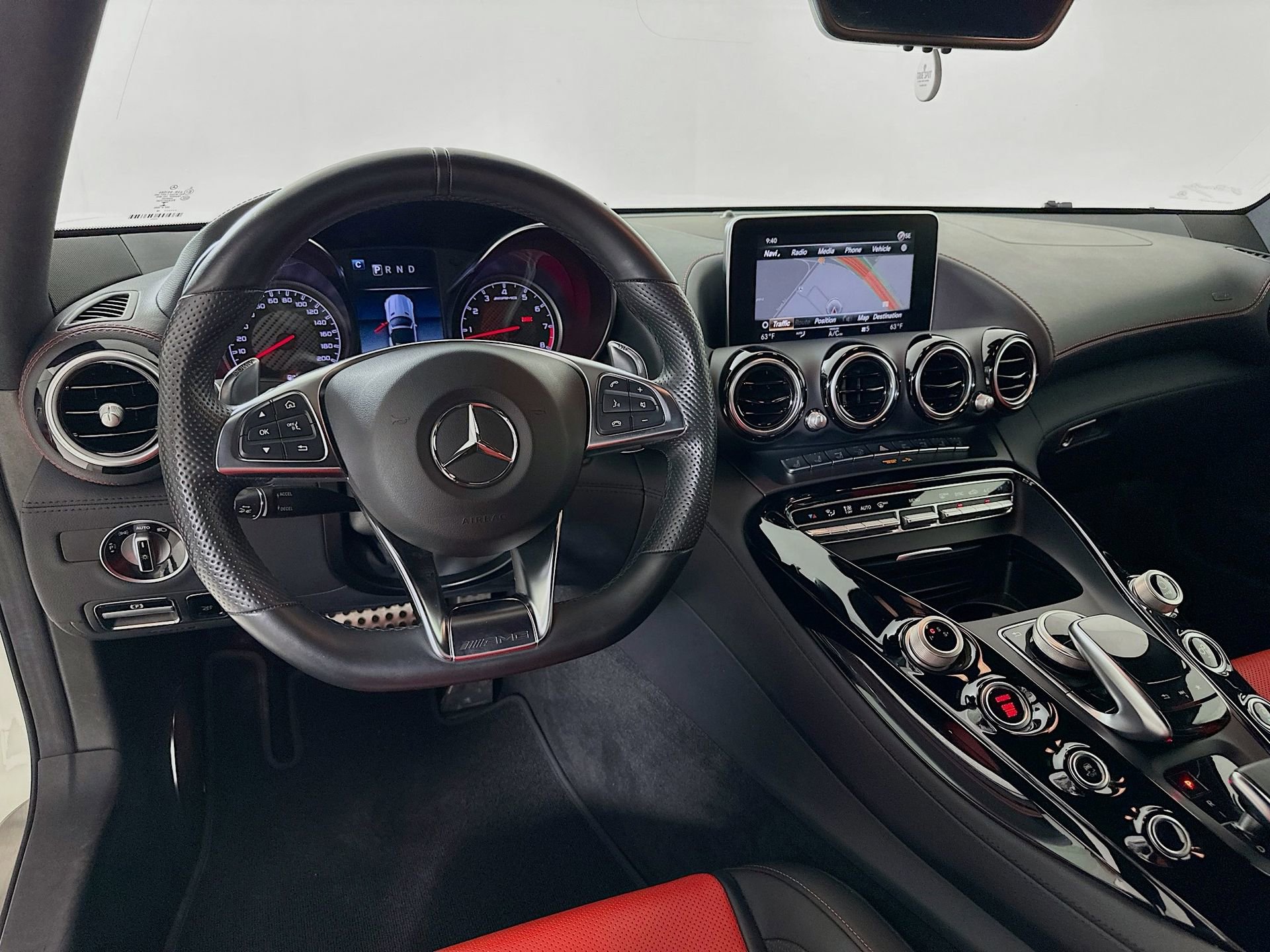 Used 2018 Mercedes-Benz AMG GT Roadster image 24