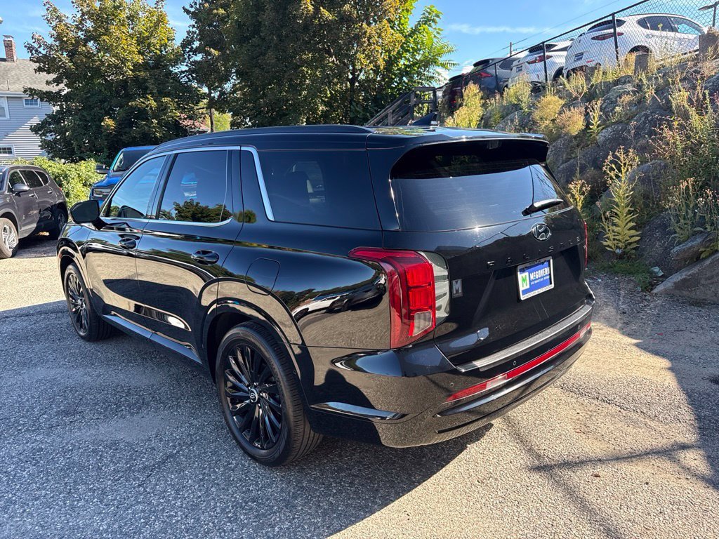 Used 2025 Hyundai Palisade Calligraphy AWD/4WD image 4