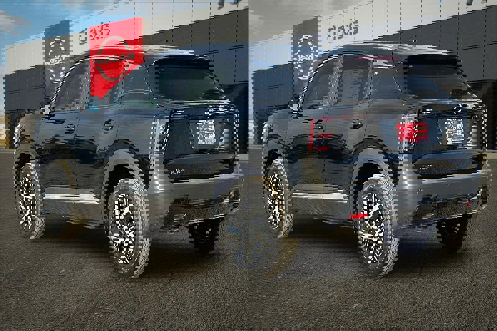 New 2026 Nissan Kicks SV image 7