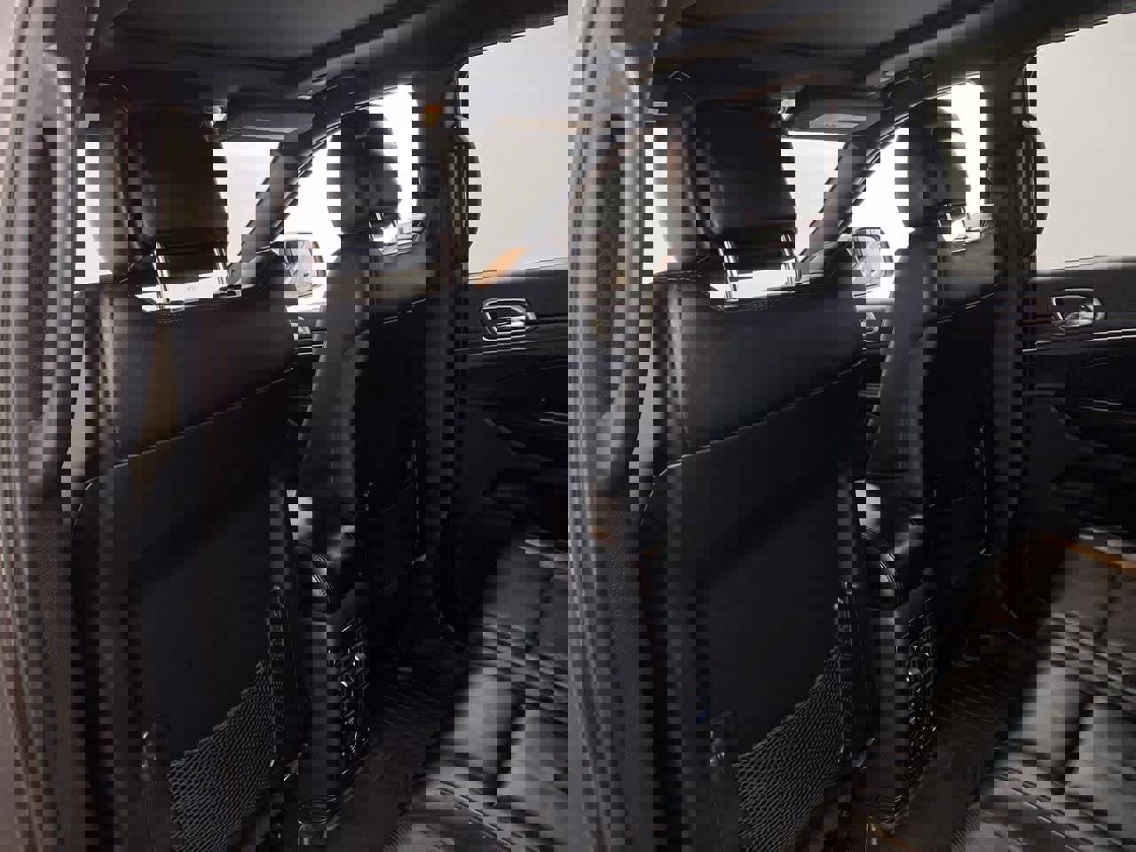 Used 2019 Jeep Grand Cherokee Limited w/ Luxury Group II image 15