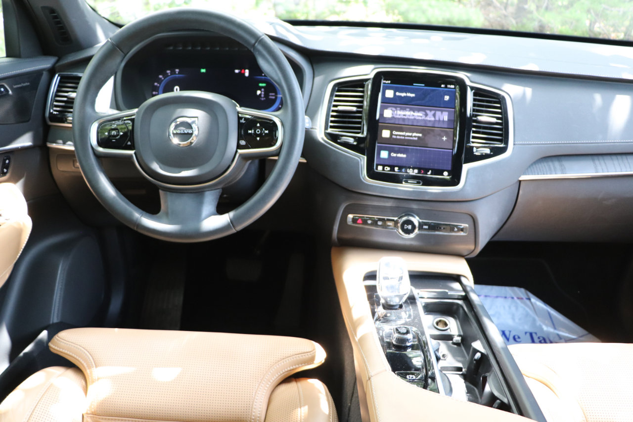 Used 2023 Volvo XC90 T8 Ultimate image 20