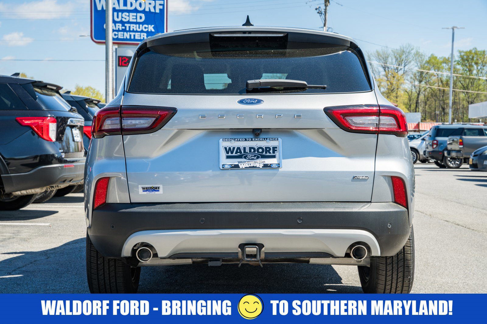 Used 2023 Ford Escape SE w/ PHEV Premium Package image 11