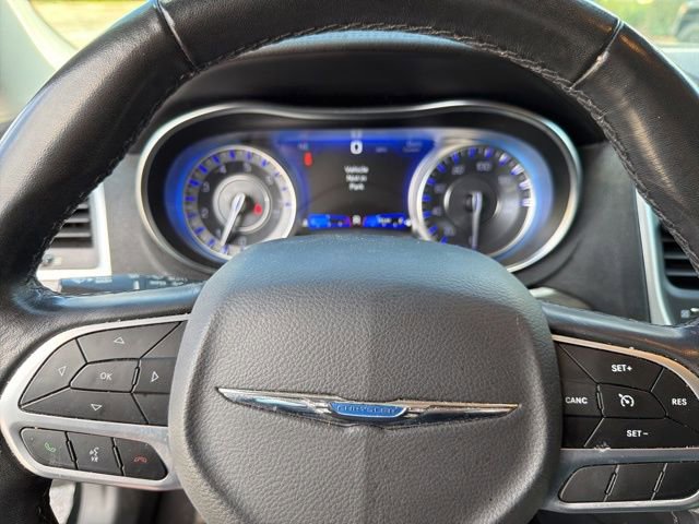 Used 2019 Chrysler 300 Touring w/ Sport Appearance Package image 11