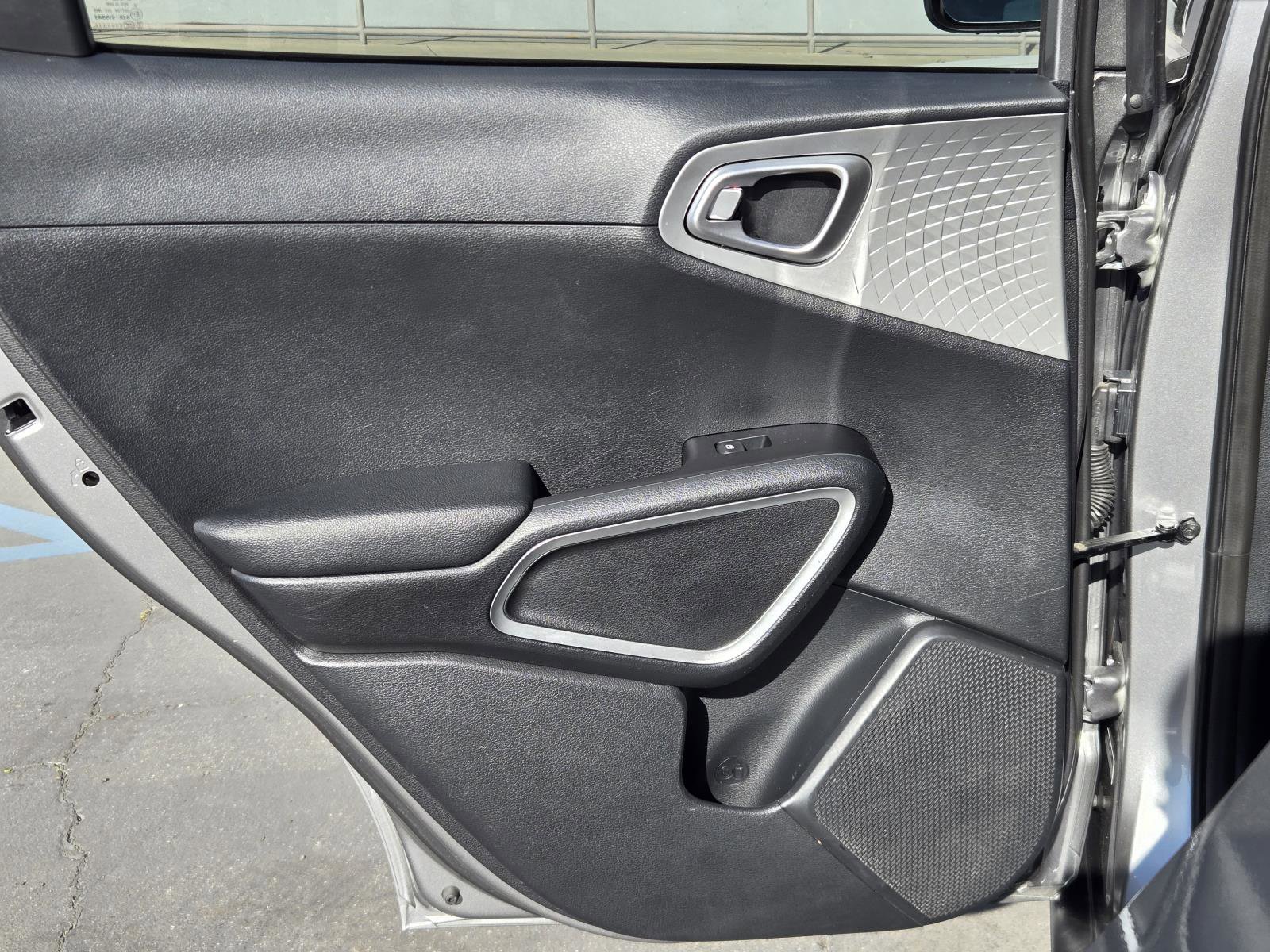 Used 2022 Kia Soul LX w/ Technology Package image 23