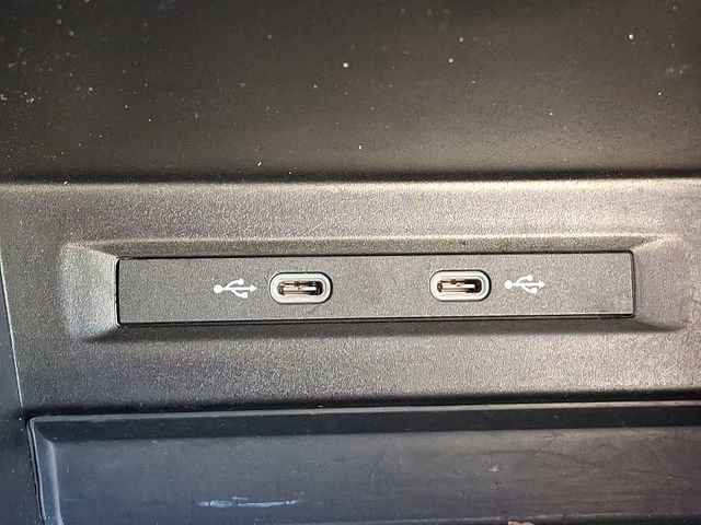 Used 2022 Volkswagen Tiguan SE R-Line image 25