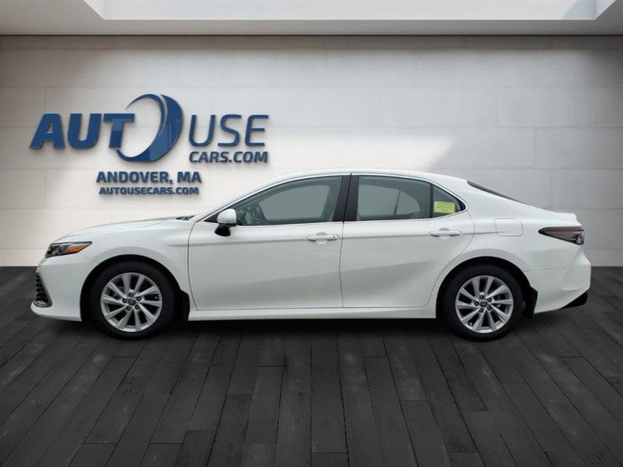 Used 2022 Toyota Camry LE image 16