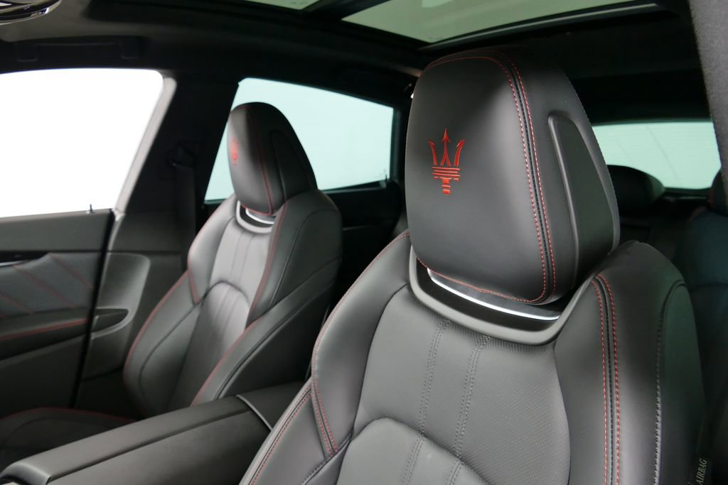 Used 2024 Maserati Levante GT Ultima AWD/4WD image 17
