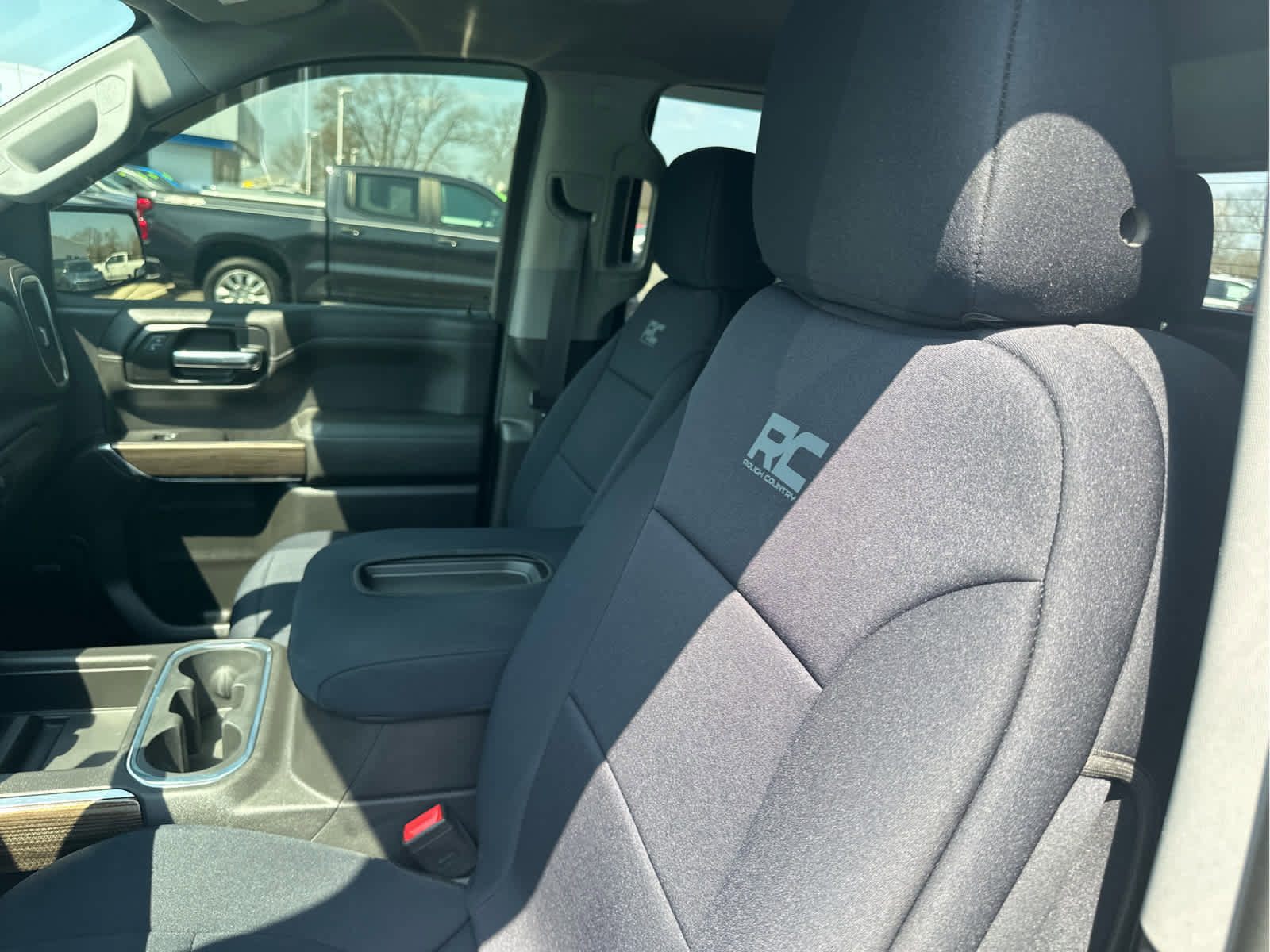 Used 2020 Chevrolet Silverado 1500 LT Trail Boss image 7