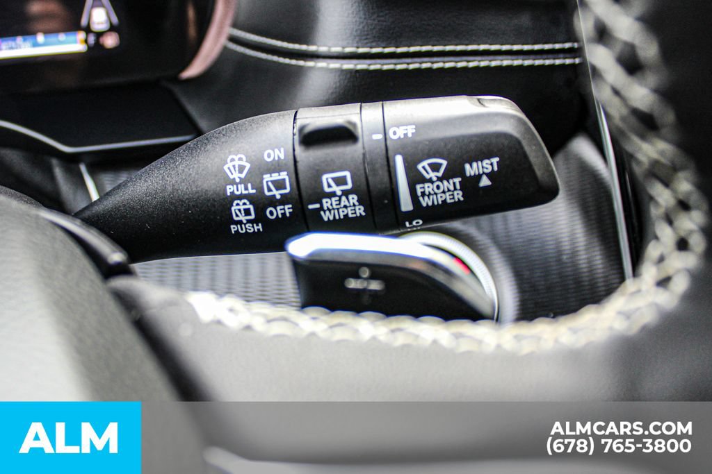 Used 2025 Jeep Grand Cherokee Altitude AWD/4WD image 30
