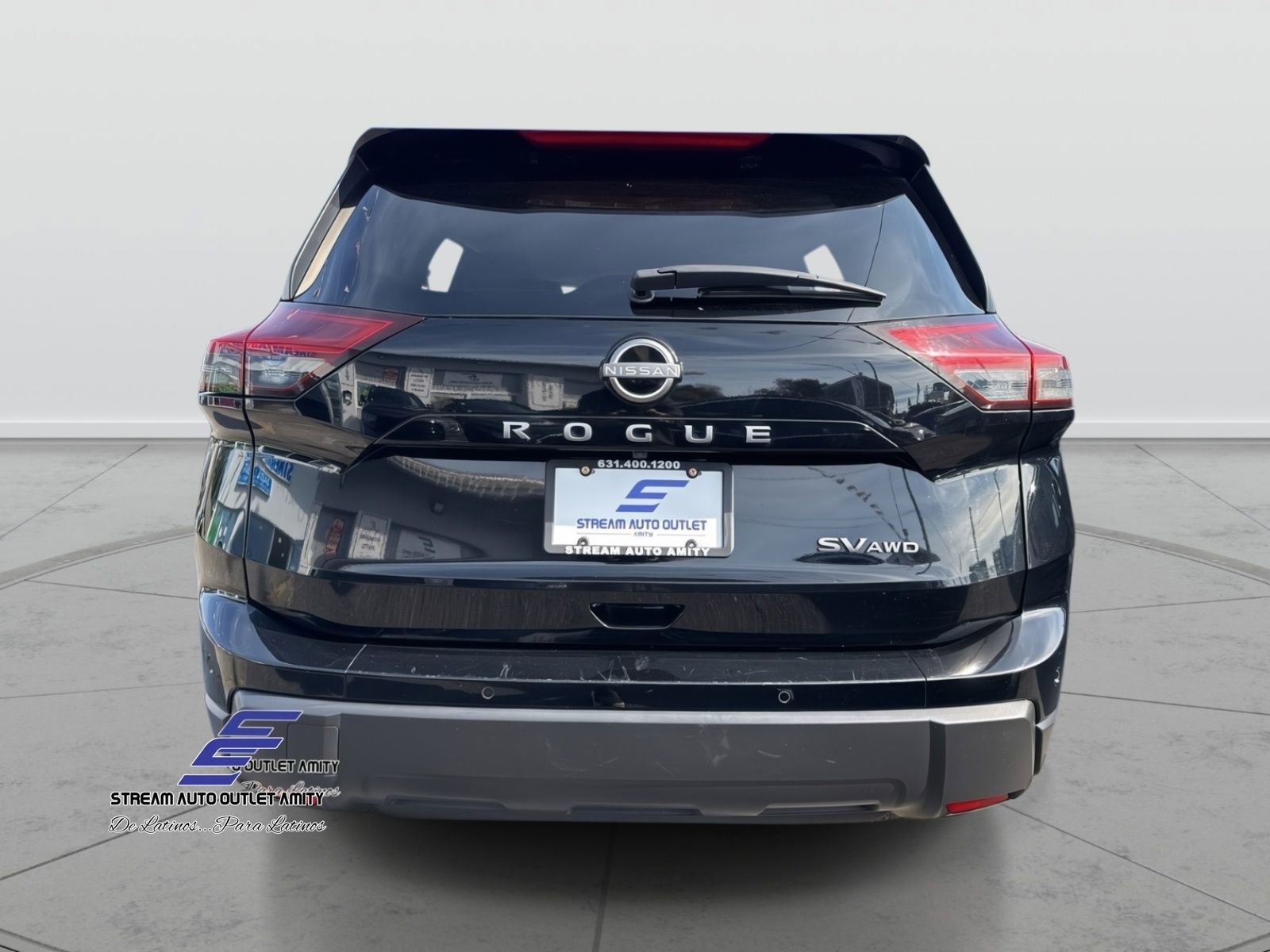 Used 2024 Nissan Rogue SV image 6