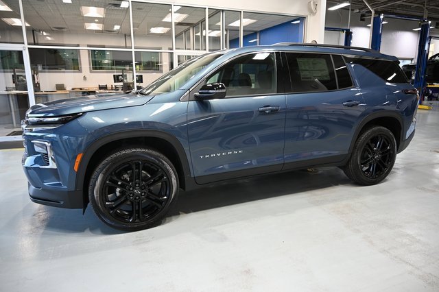 New 2026 Chevrolet Traverse LT w/ LPO, Floor Liner Package image 7