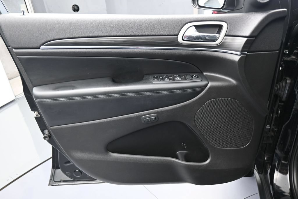 Used 2021 Jeep Grand Cherokee Limited RWD image 13