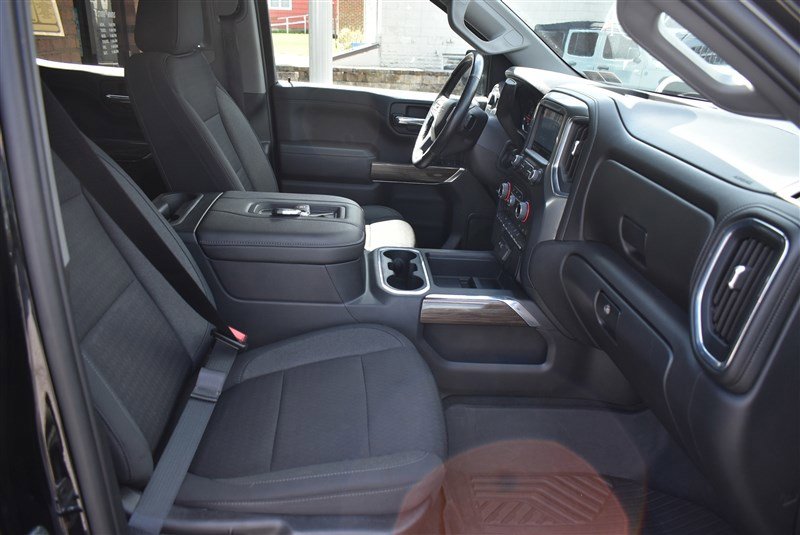 Used 2022 Chevrolet Silverado 1500 LT Trail Boss w/ Safety Package AWD/4WD image 32