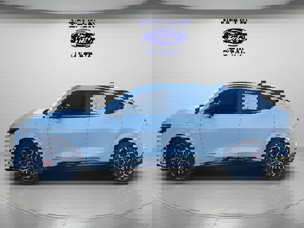 Used 2022 Ford Mustang Mach-E GT image 3