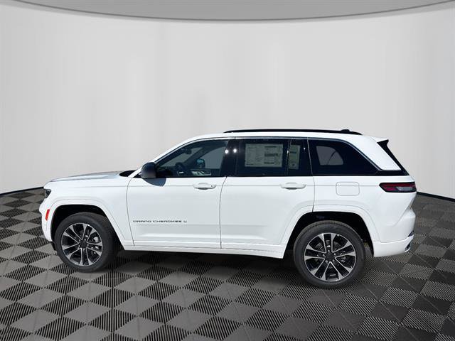 New 2025 Jeep Grand Cherokee Overland image 2