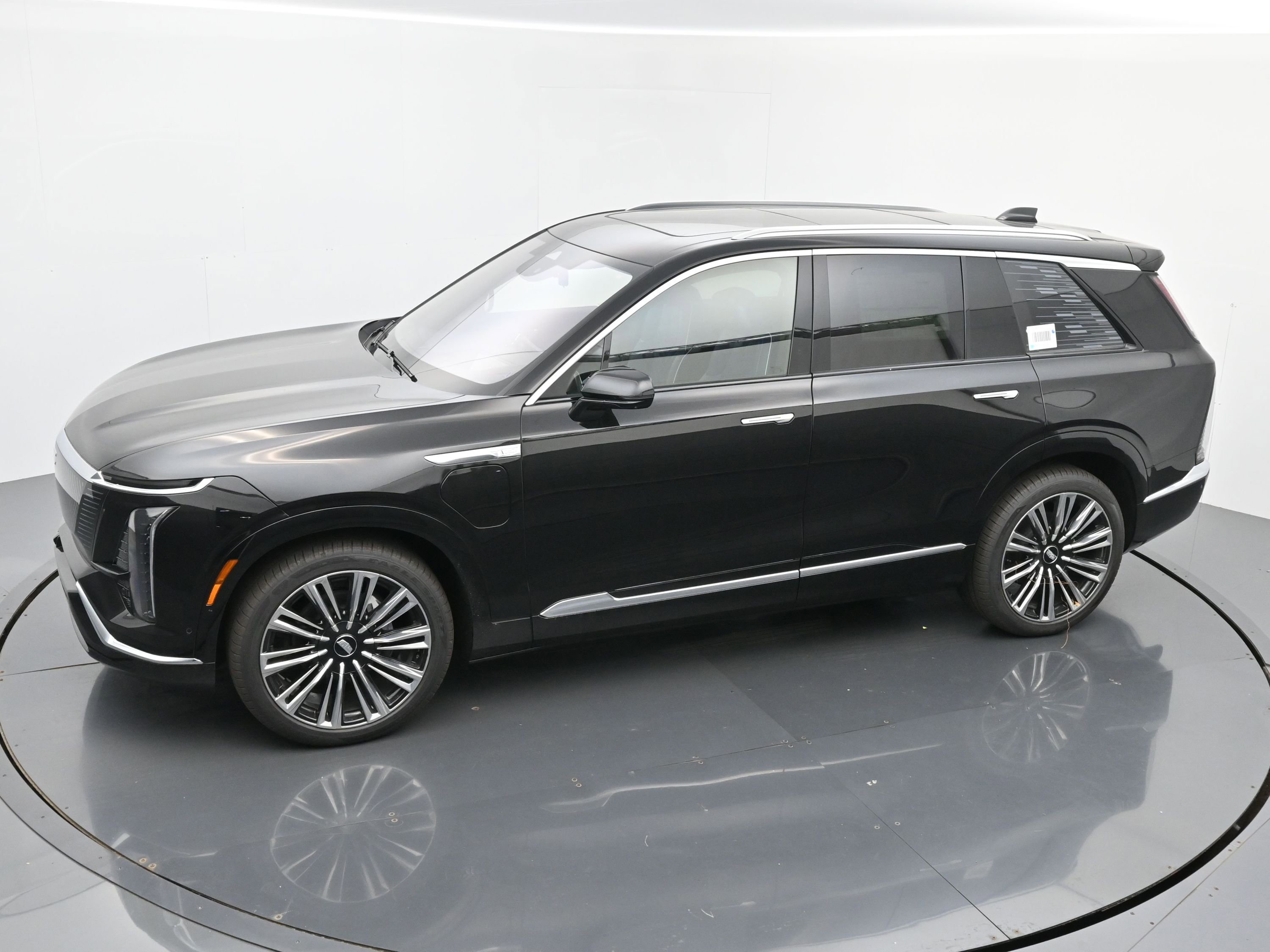 New 2026 Cadillac Vistiq Premium Luxury w/ LPO, Floor Liner Package image 24