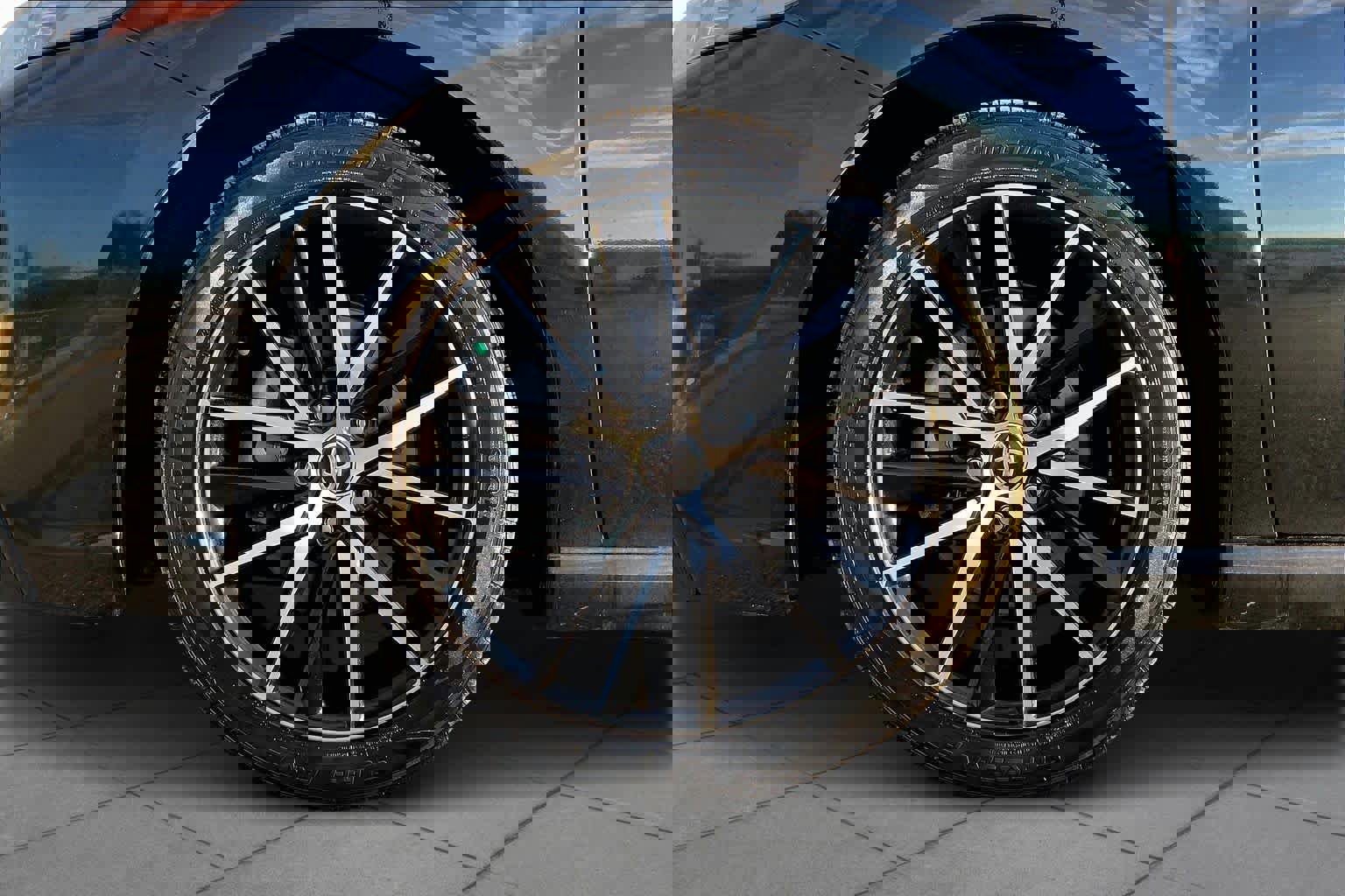 Used 2024 Toyota Camry SE image 10