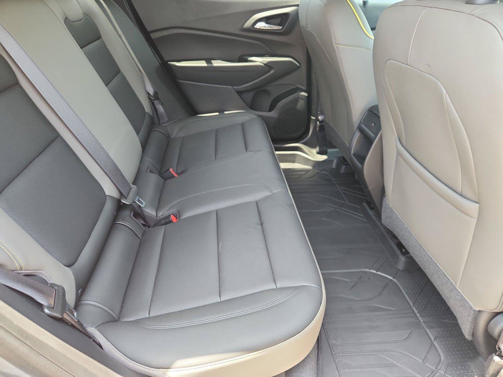 Used 2025 Chevrolet Trax ACTIV w/ Sunroof Package FWD image 25