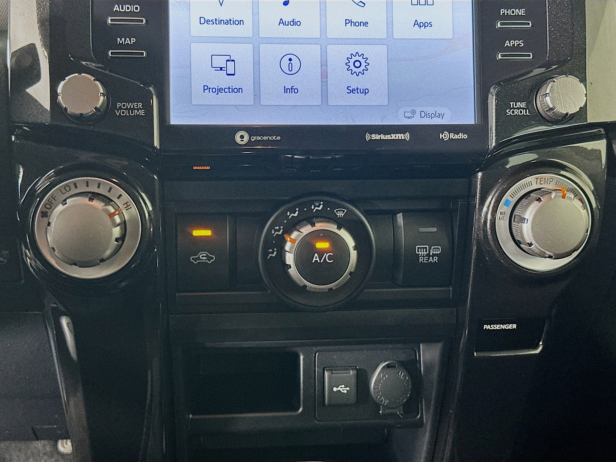 Used 2024 Toyota 4Runner TRD Off-Road Premium image 24