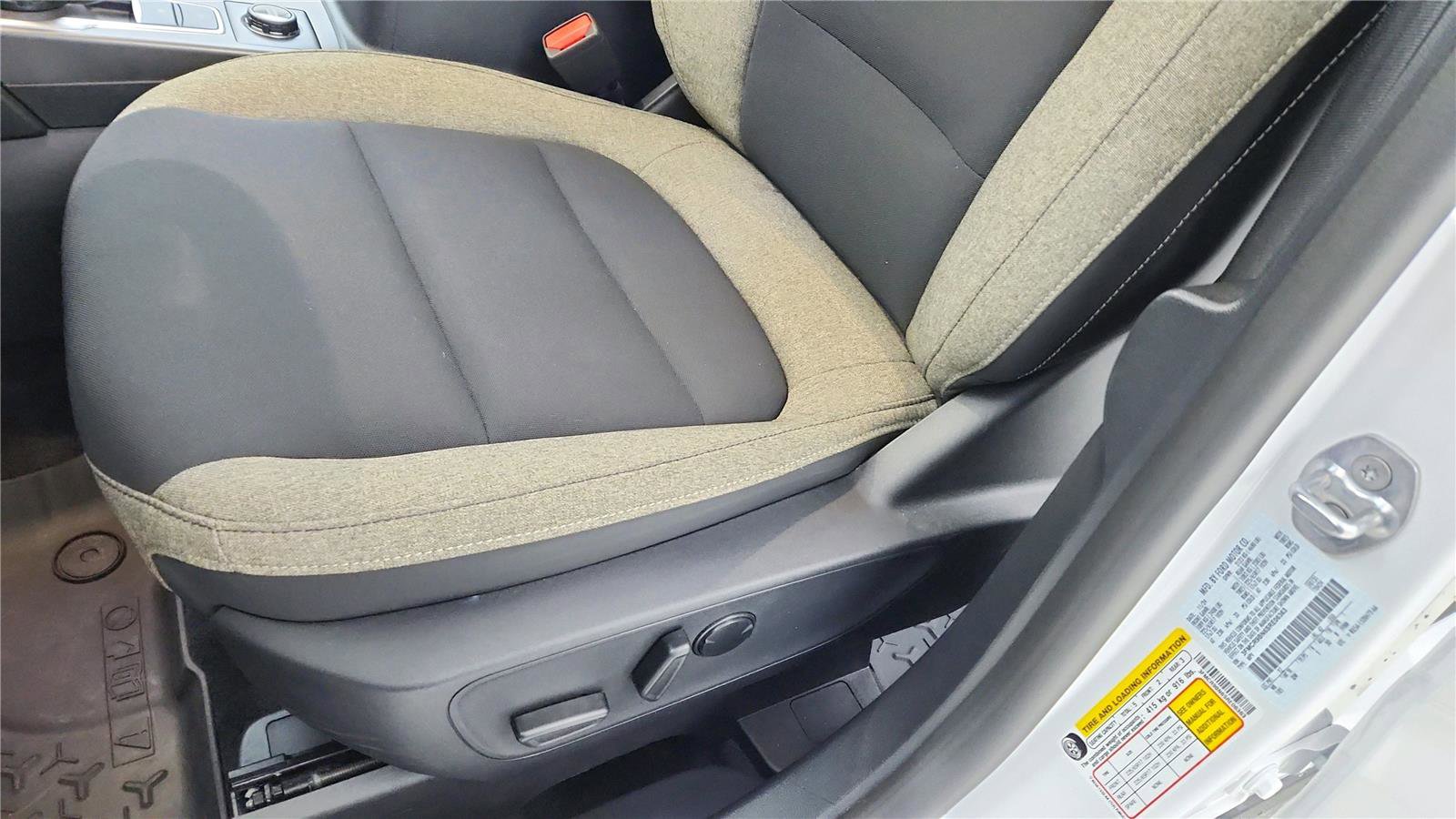 Used 2025 Ford Bronco Sport Big Bend w/ Convenience Package image 11