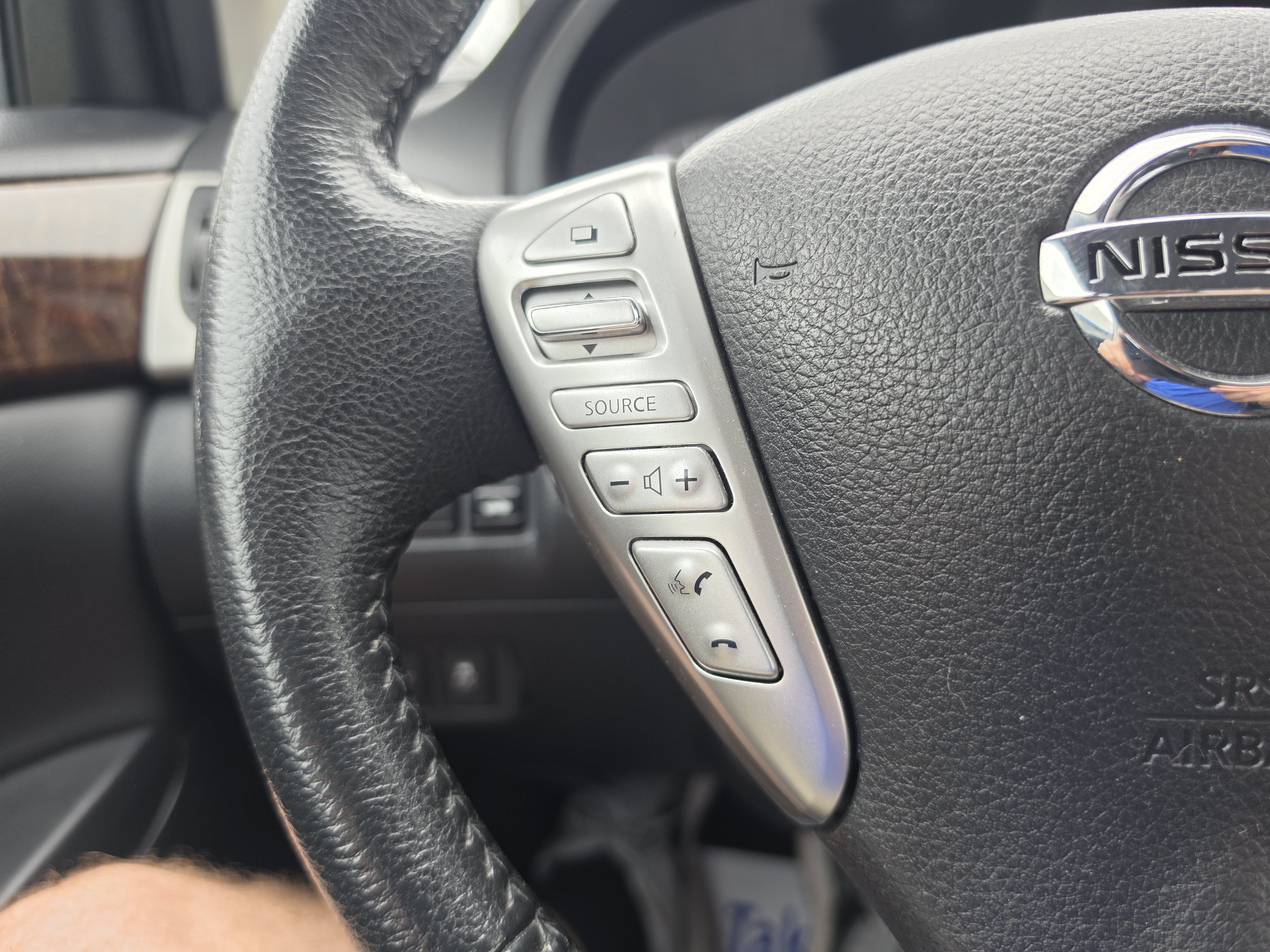 Used 2014 Nissan Sentra SL w/ Leather Package FWD image 20