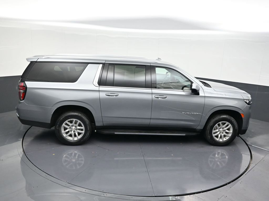 Used 2023 Chevrolet Suburban LS image 21