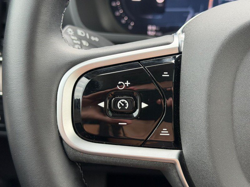 Certified 2026 Volvo XC90 B6 Ultra AWD/4WD image 17