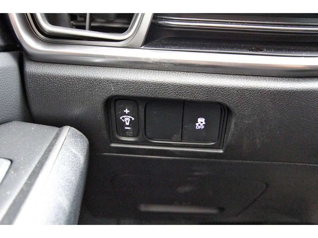 Certified 2026 Kia Sorento LX FWD image 23