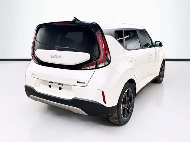 Used 2023 Kia Soul EX image 7