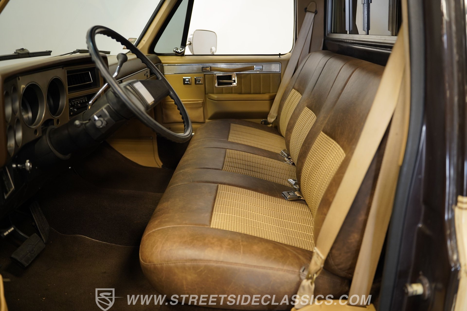 Used 1987 Chevrolet Silverado 1500 1500 RWD image 3
