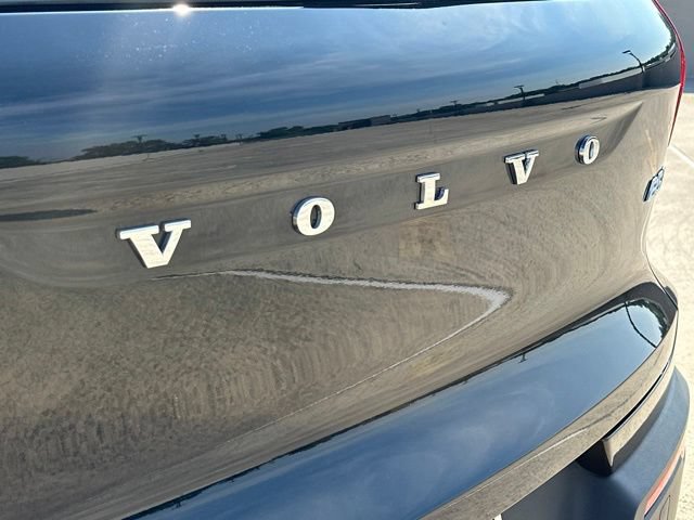 Certified 2024 Volvo XC40 B5 Plus w/ Protection Package Premier AWD/4WD image 36