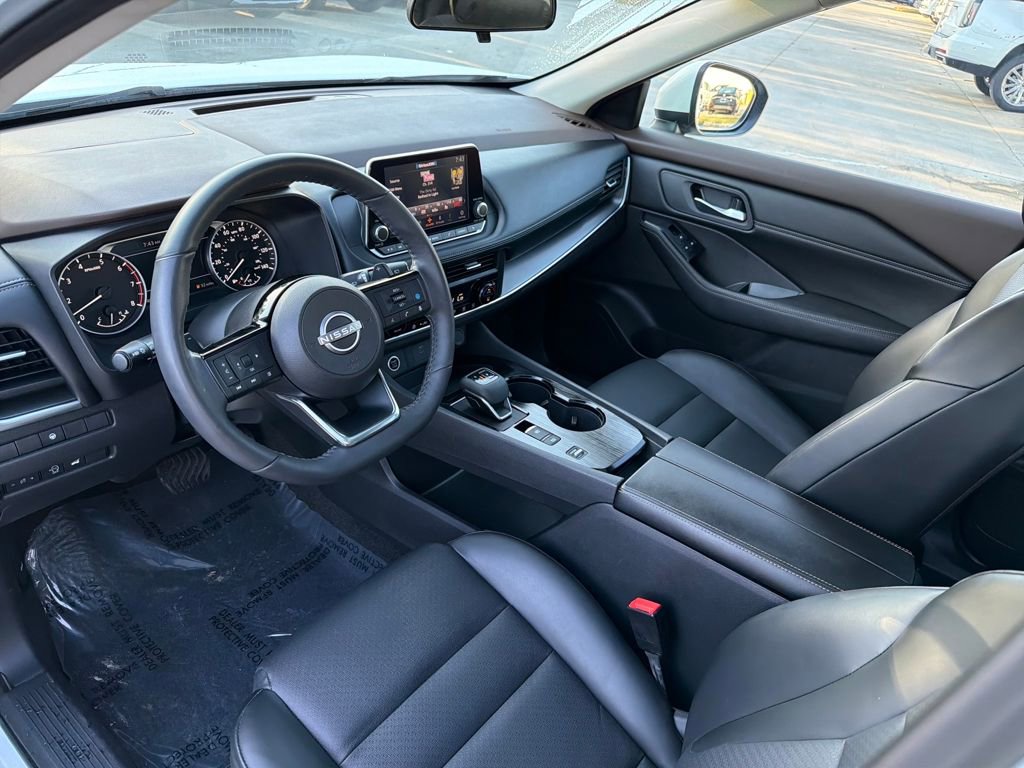 Used 2023 Nissan Rogue SV w/ SV Premium B Package image 42