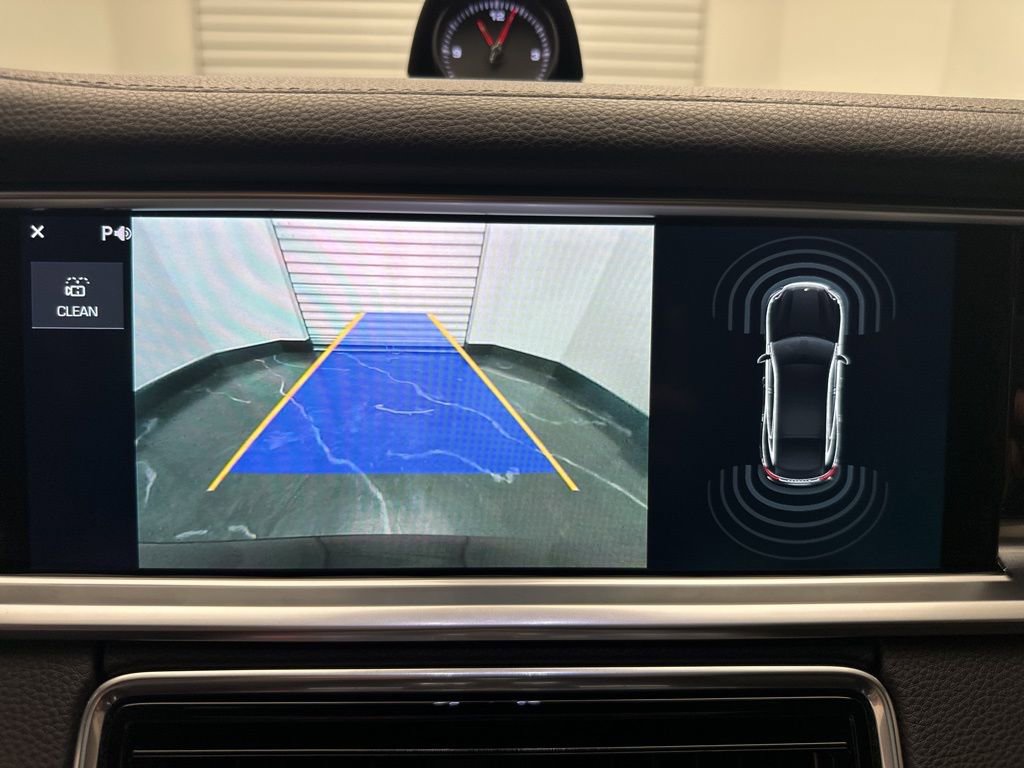 Used 2018 Porsche Panamera 4 image 23