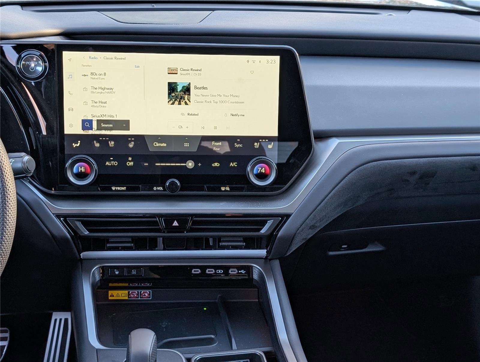 New 2026 Lexus TX 500h AWD image 19