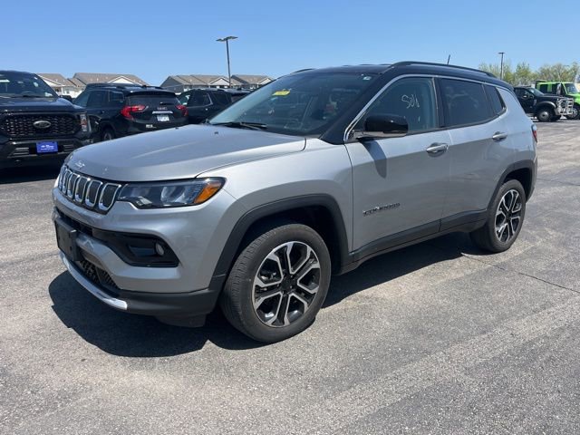 Used 2022 Jeep Compass Limited AWD/4WD image 1