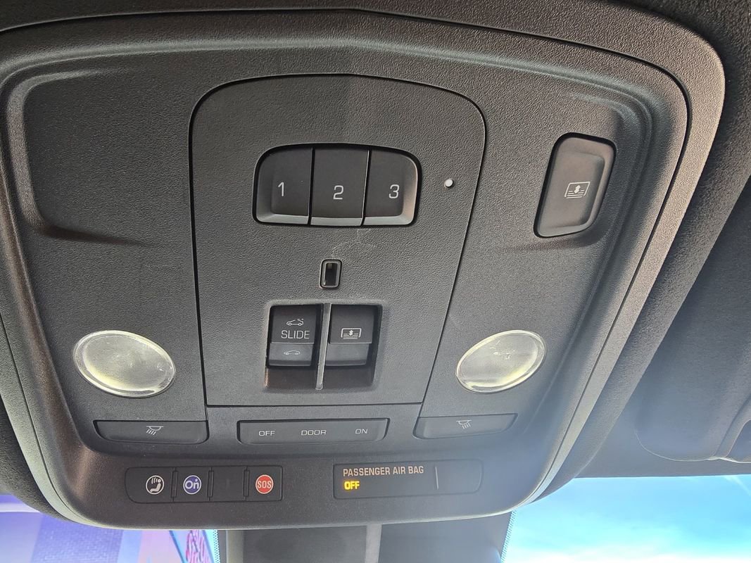 Used 2016 Cadillac XTS Vsport Platinum image 35