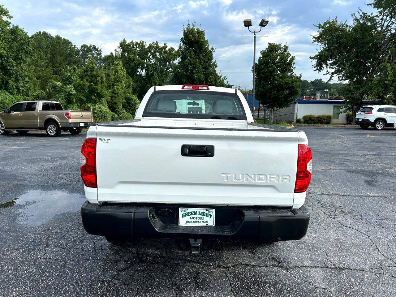 Used 2017 Toyota Tundra SR5 image 3