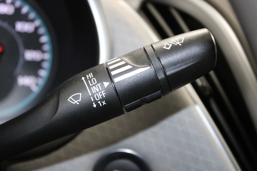 Used 2024 Chevrolet Malibu LT image 35